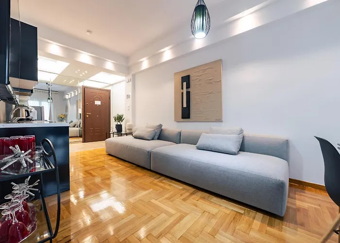 Apartment In Glyfada Center