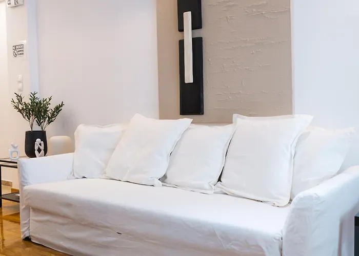 Apartment In Glyfada Center