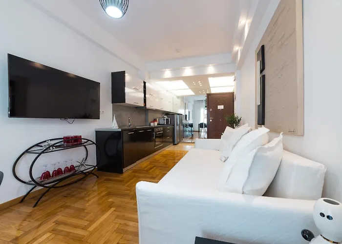 Apartment In Glyfada Center