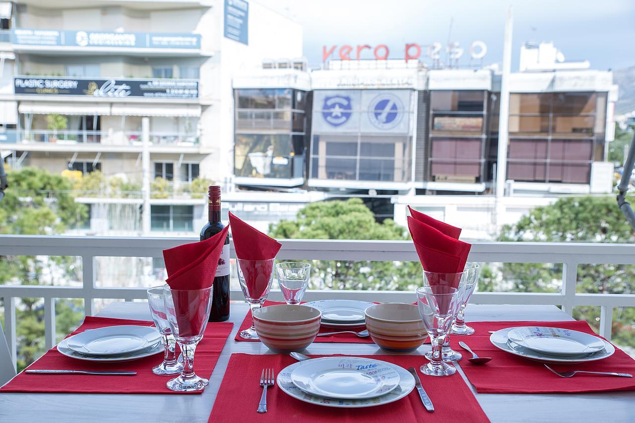In Glyfada Center * 雅典